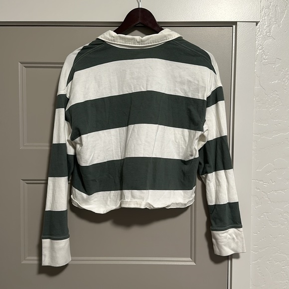 Aerie Women’s Cropped Long Sleeve Collared Shirt - Picture 3 of 3